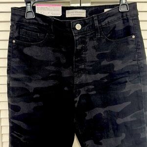 Sanctuary Social Standard Skinny Ankle Camo GRAY BLACK Size 6